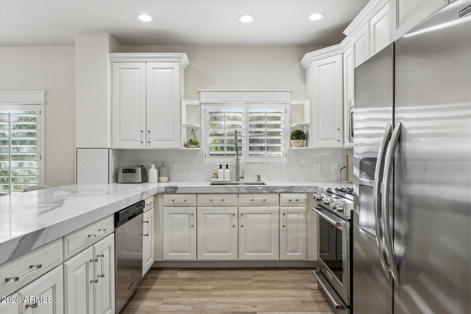 5450 E Deer Valley Drive 3009, Phoenix, AZ 85054 — photo 13 of 46