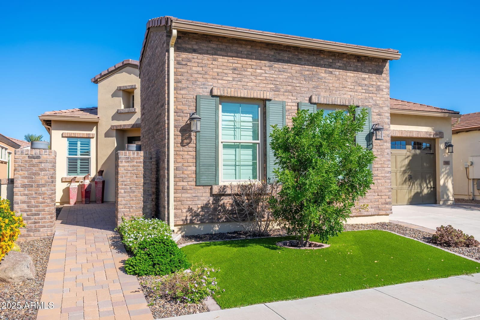 56 E Camellia Way, Queen Creek, AZ 85140 — photo 1 of 59