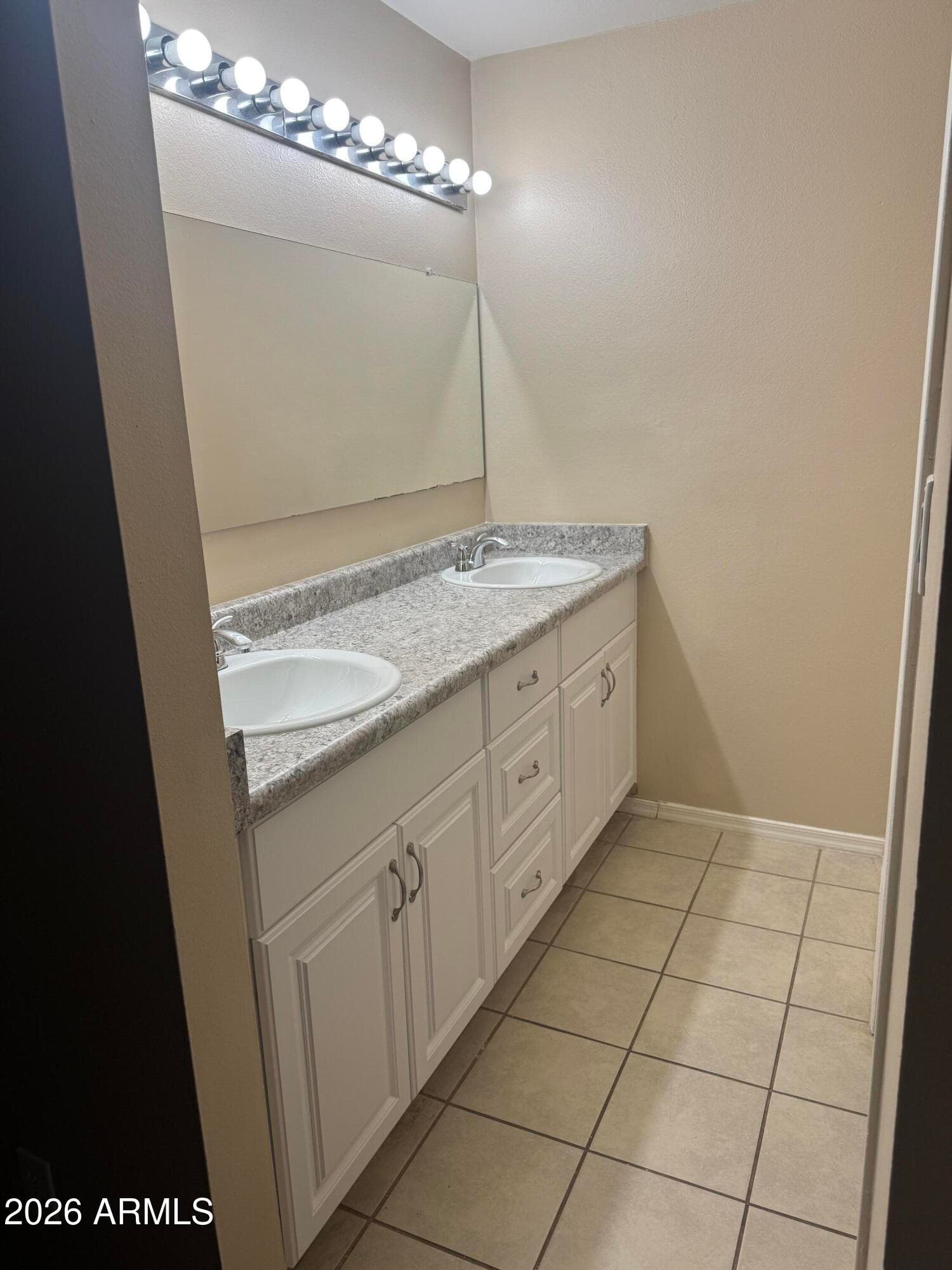 532 E 4th Place, Mesa, AZ 85203 — photo 13 of 23