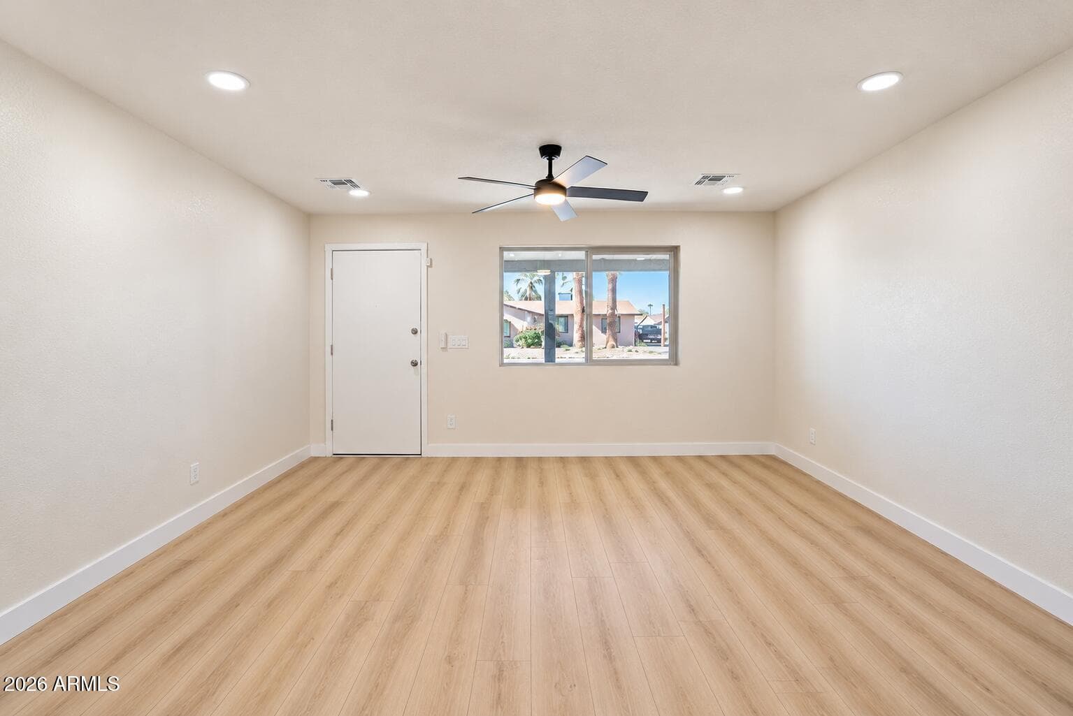 7141 W Vernon Avenue, Phoenix, AZ 85035 — photo 11 of 27
