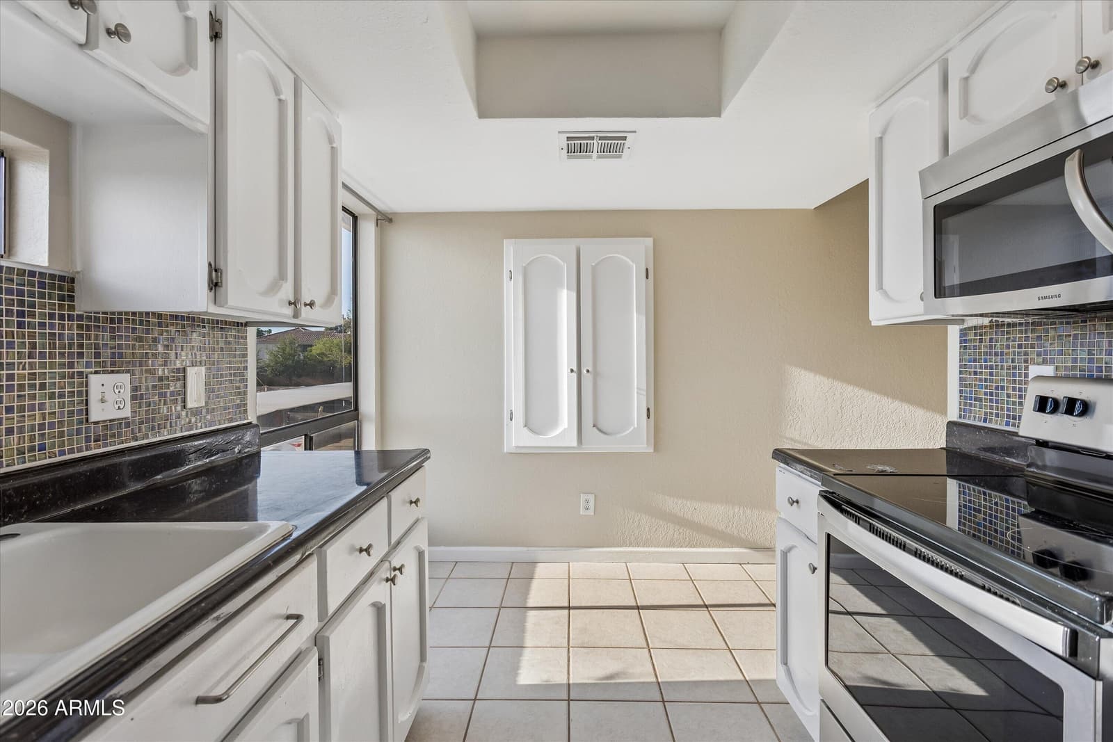 3301 E Earll Drive 223, Phoenix, AZ 85018 — photo 10 of 24