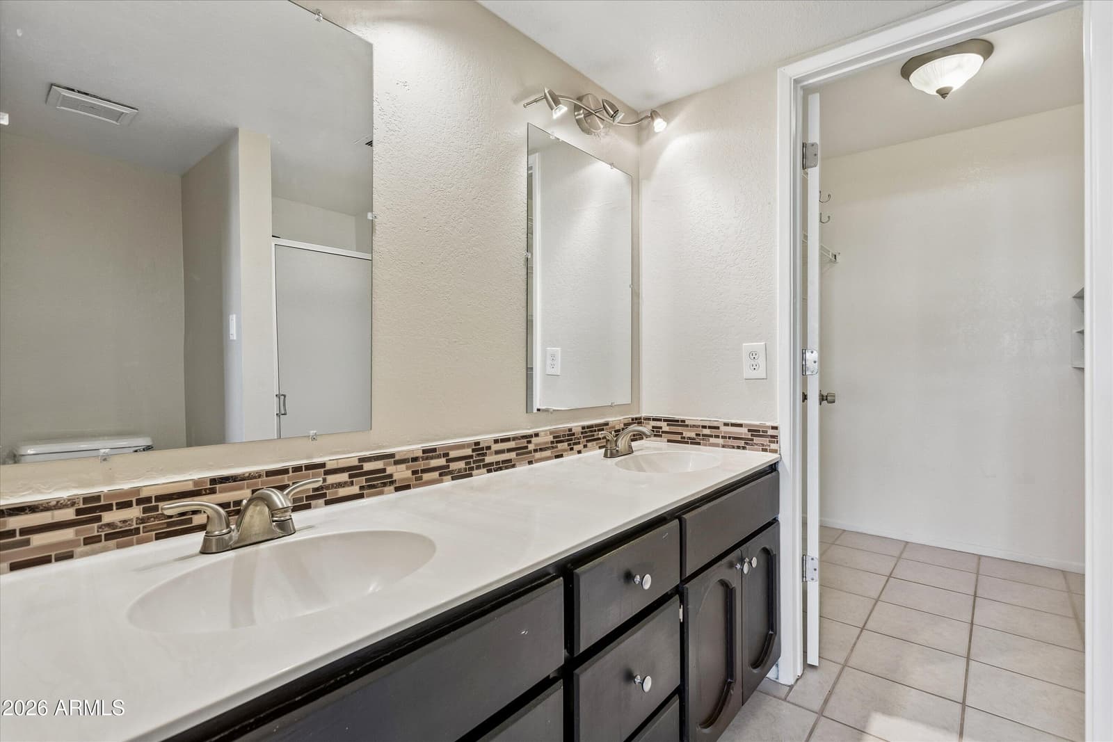 3301 E Earll Drive 223, Phoenix, AZ 85018 — photo 13 of 24