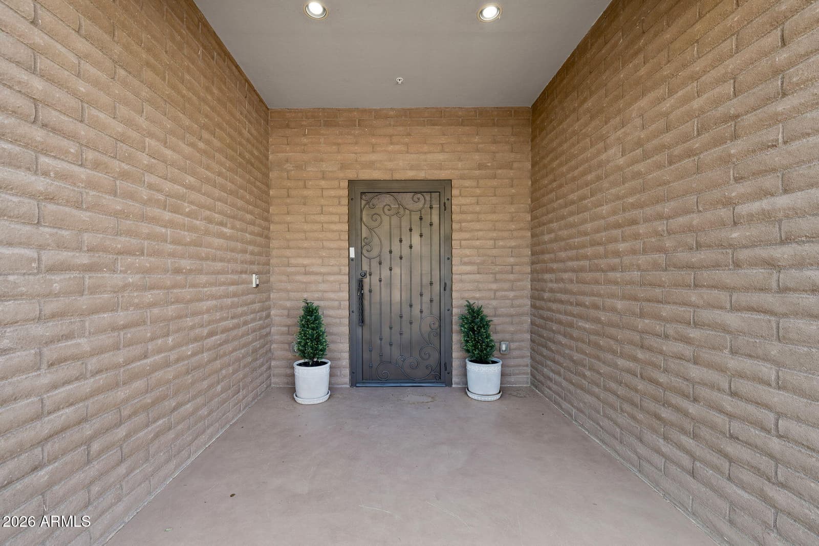 8755 N Sunnyslope Drive, Tucson, AZ 85704 — photo 3 of 47