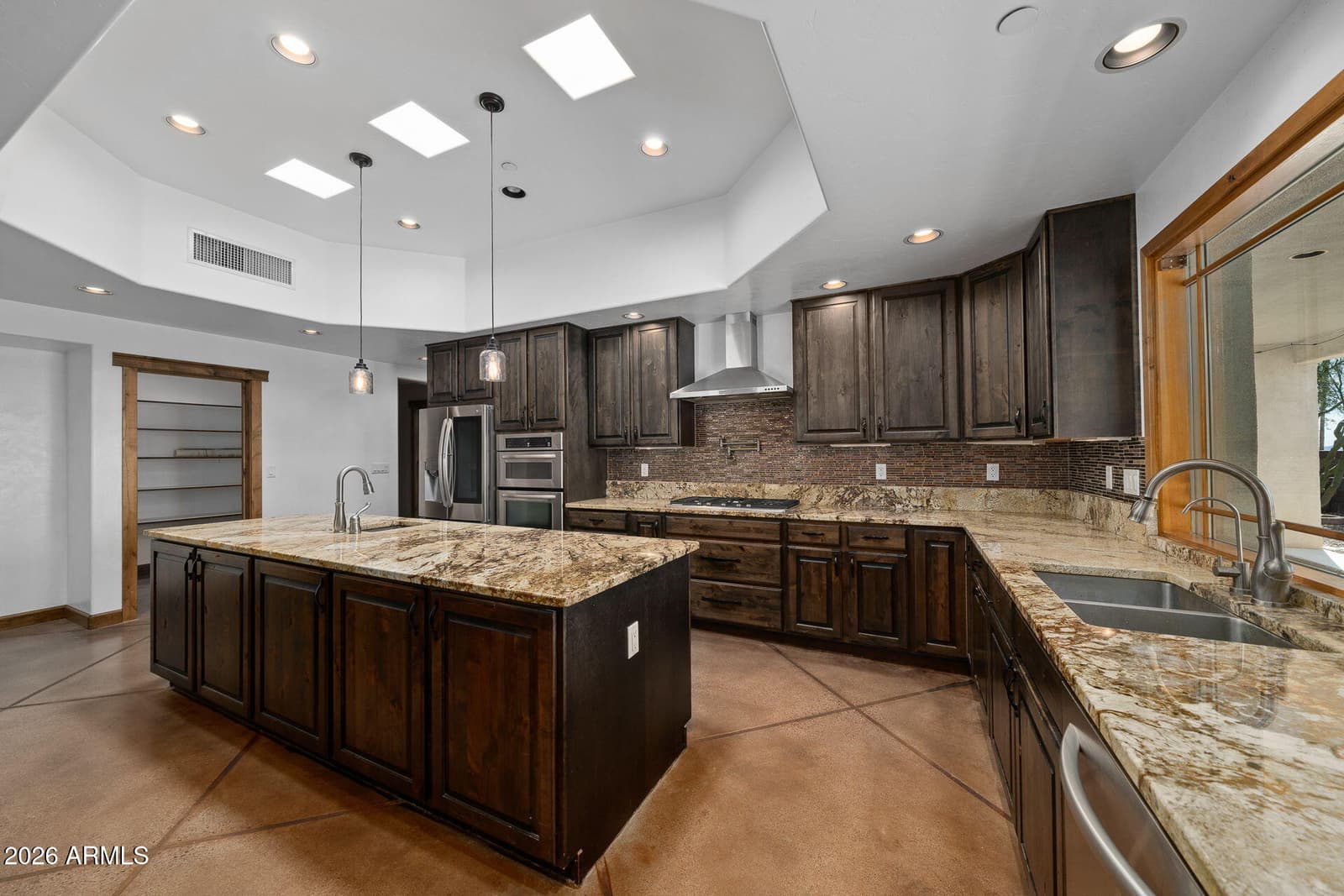 8755 N Sunnyslope Drive, Tucson, AZ 85704 — photo 14 of 47