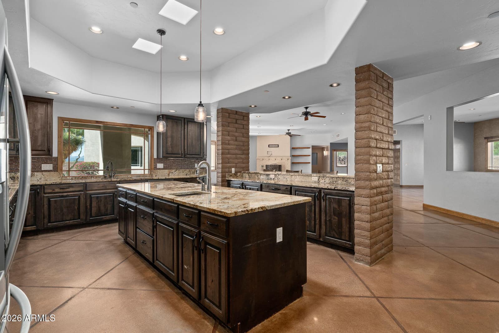 8755 N Sunnyslope Drive, Tucson, AZ 85704 — photo 15 of 47