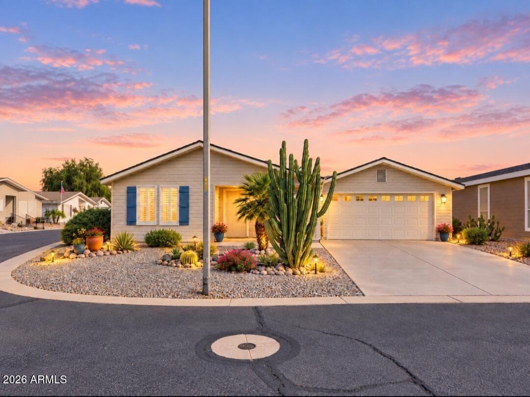 3301 S Goldfield Road 2122, Apache Junction, AZ 85119 — photo 1 of 58