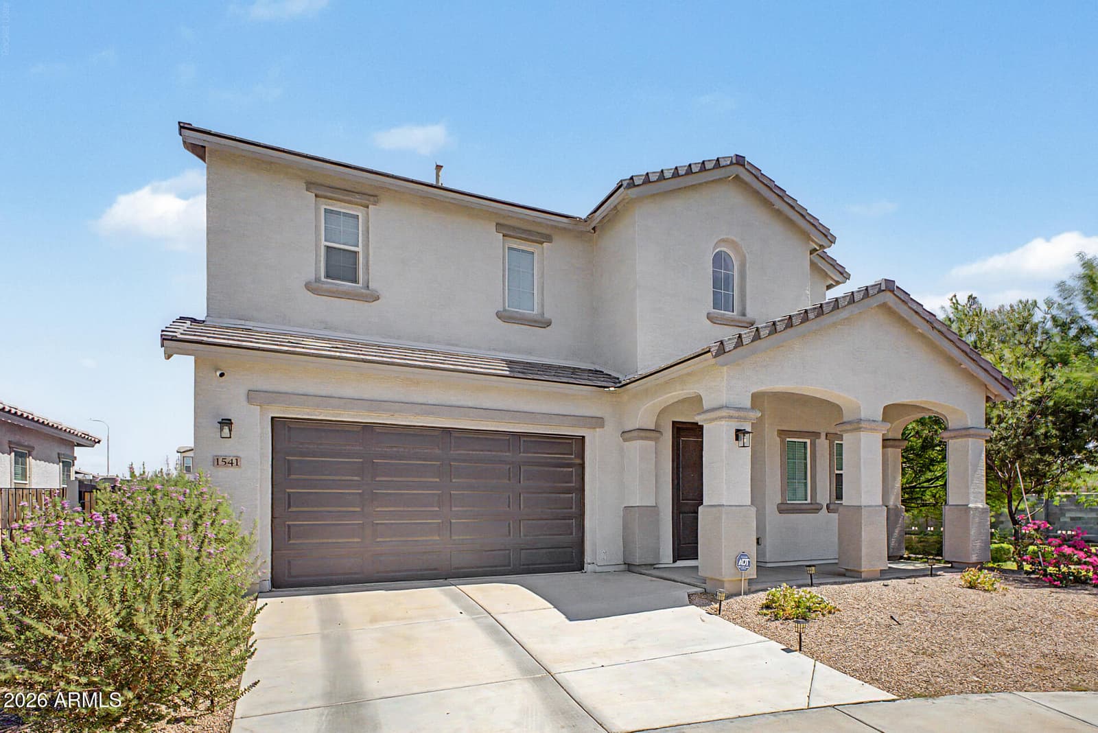 1541 S Senate Street, Chandler, AZ 85286 — photo 4 of 34