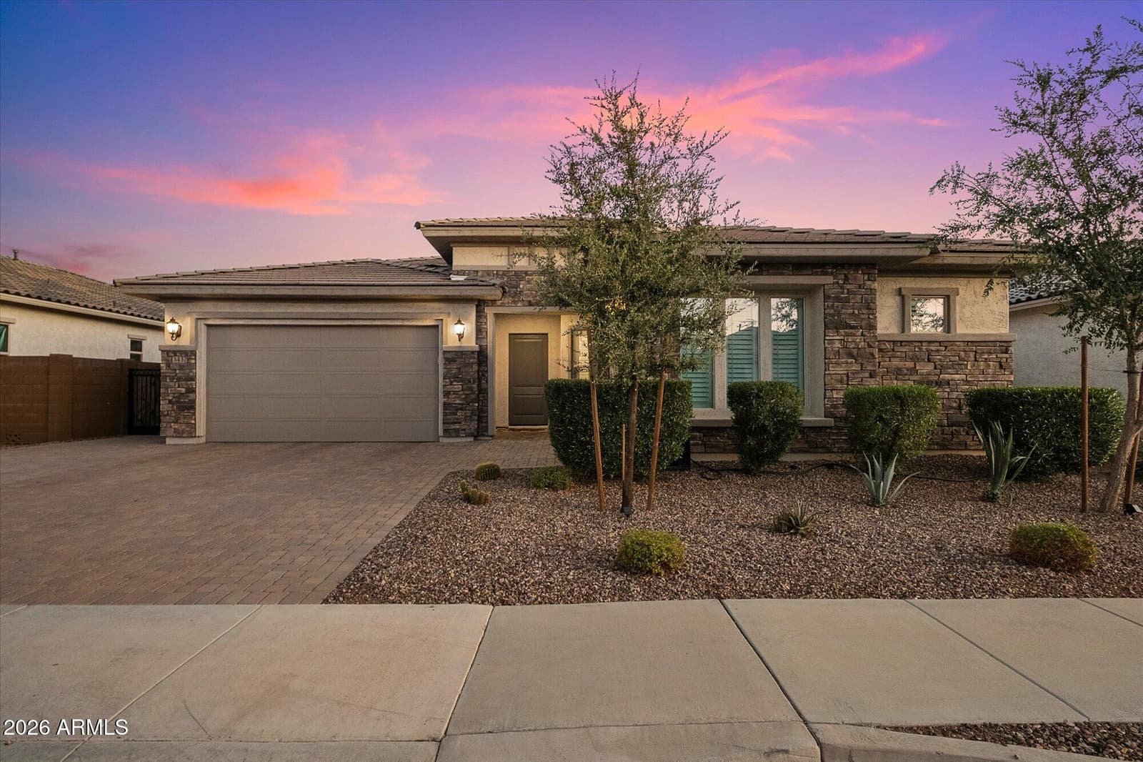3437 E DALEY Lane, Phoenix, AZ 85050