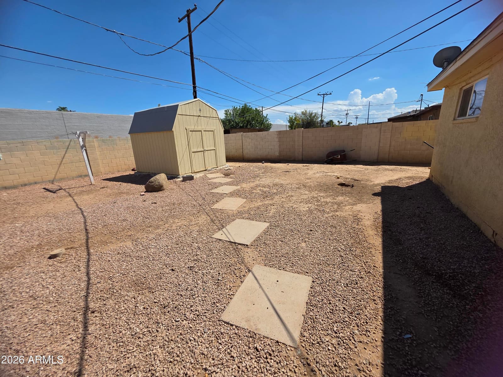 8041 N 28th Avenue, Phoenix, AZ 85051 — photo 2 of 11