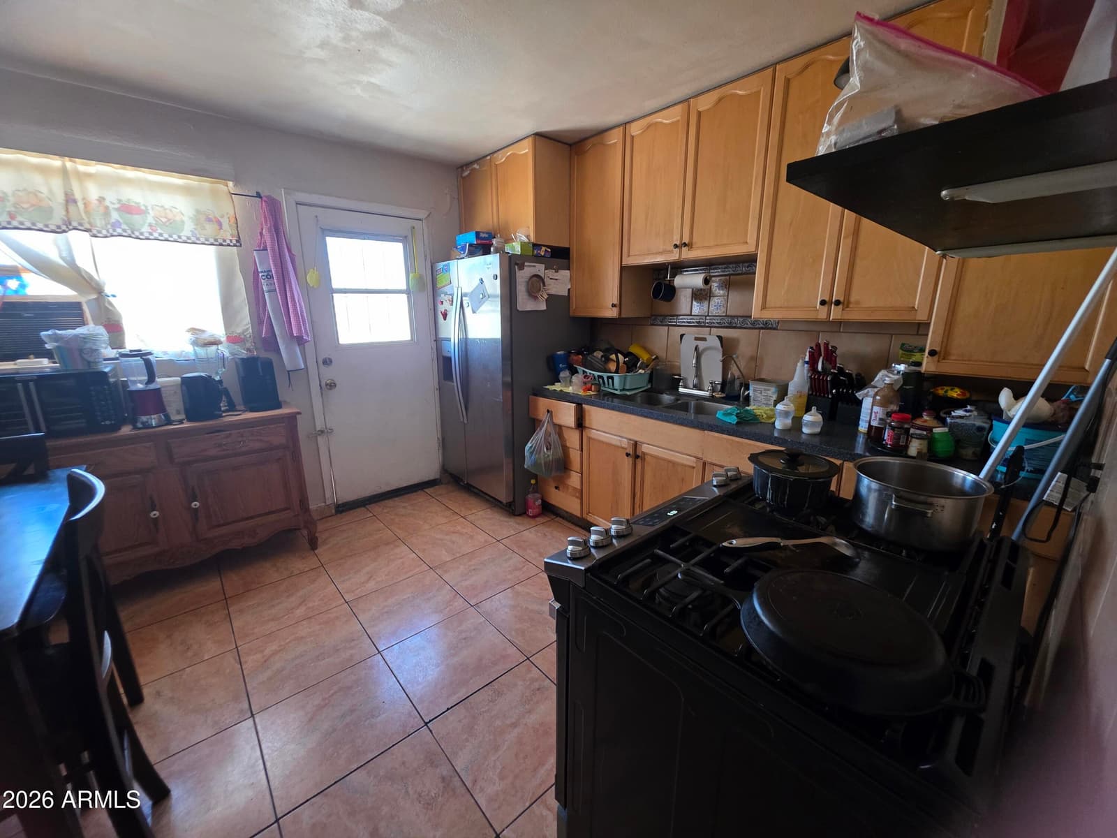 8041 N 28th Avenue, Phoenix, AZ 85051 — photo 5 of 11