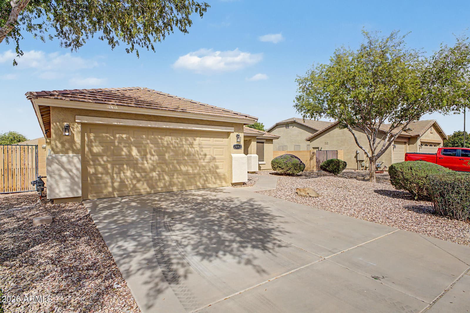 2892 W Goldmine Mountain Drive, San Tan Valley, AZ 85144 — photo 3 of 34