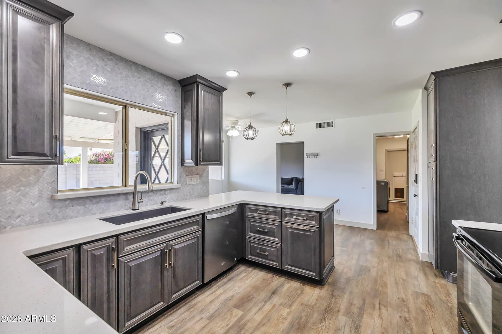8215 E Cambridge Avenue, Scottsdale, AZ 85257 — photo 8 of 33