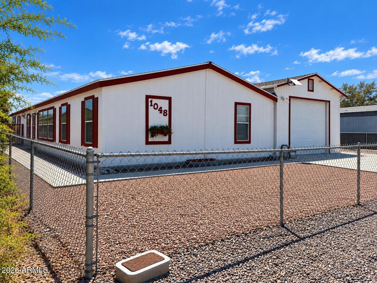1048 Holly Street, Bullhead City, AZ 86442 — photo 3 of 26