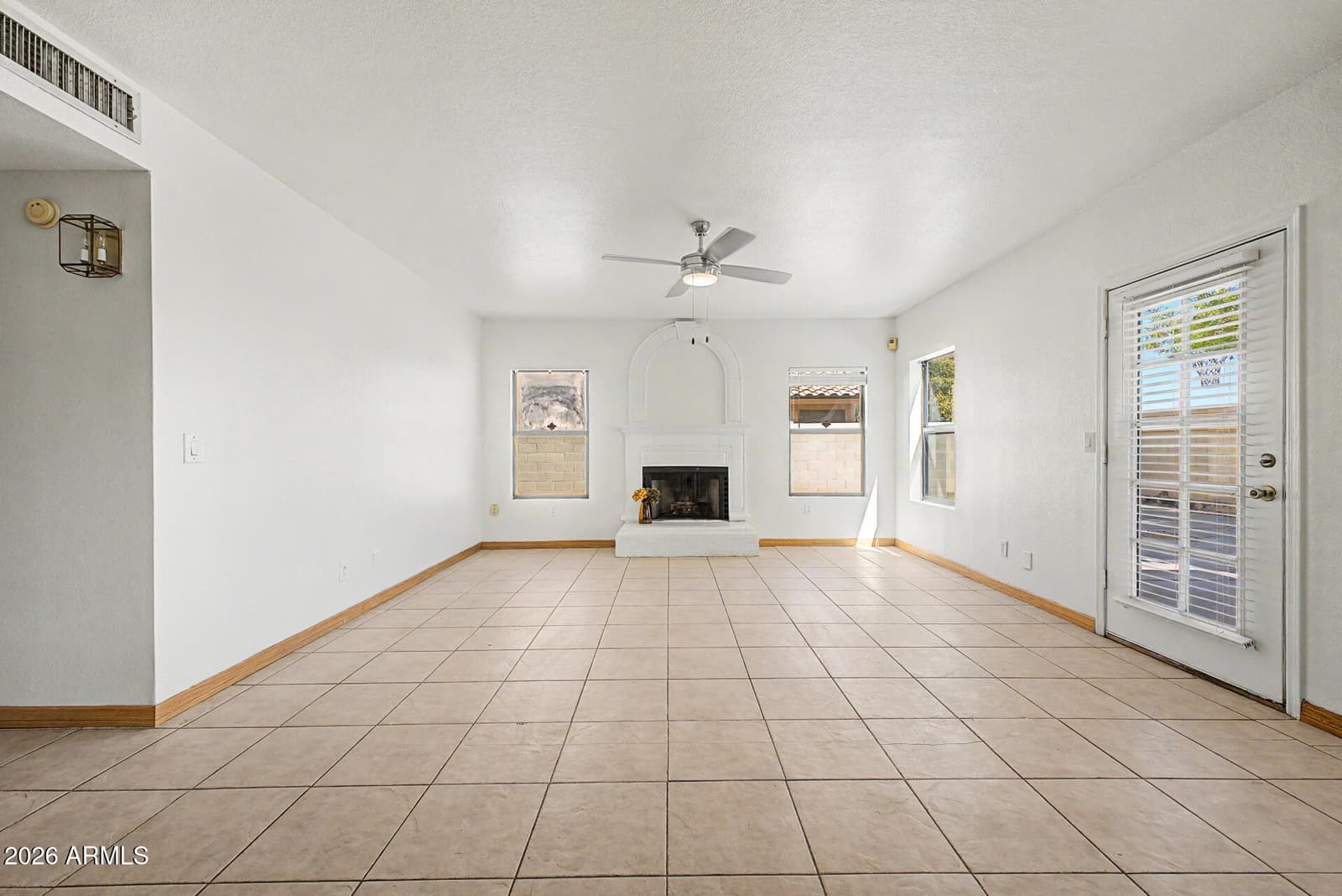 9555 S Palm Drive, Tempe, AZ 85284 — photo 16 of 51