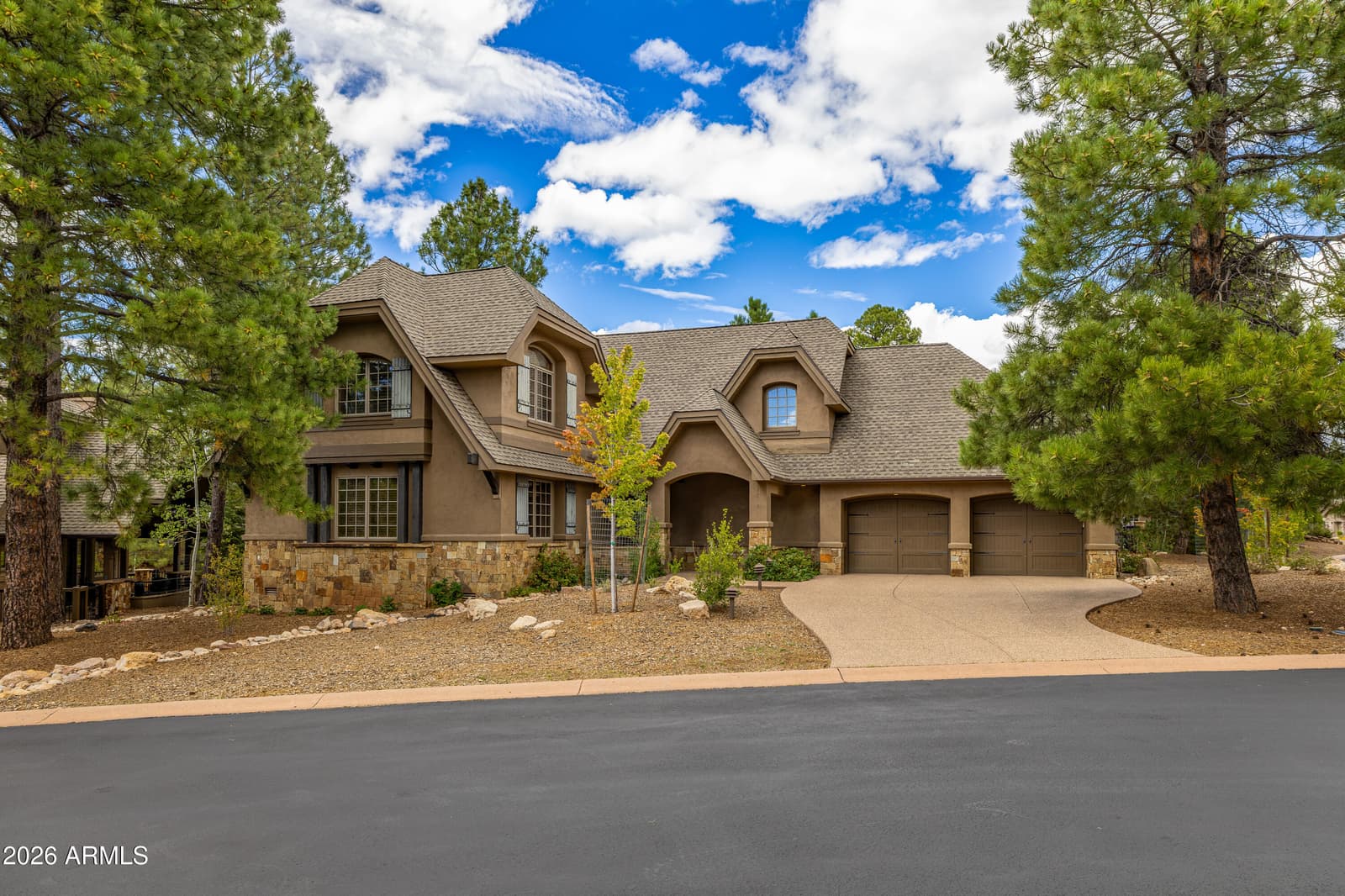 1712 E Trade Winds Court, Flagstaff, AZ 86005 — photo 1 of 39