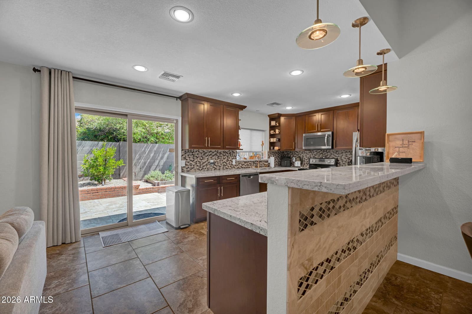 1110 E Orangewood Avenue, Phoenix, AZ 85020 — photo 11 of 27