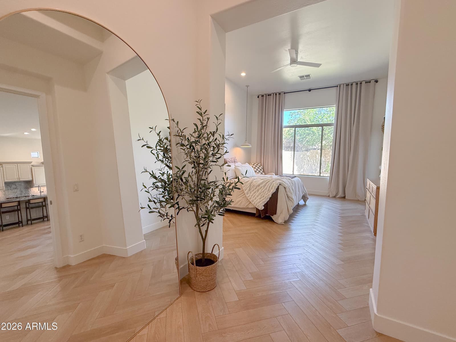 3818 E Crest Lane, Phoenix, AZ 85050 — photo 11 of 48