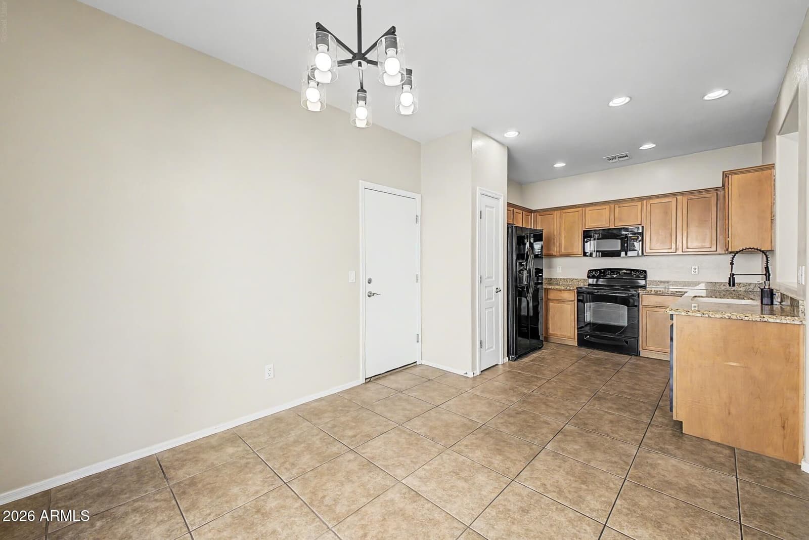 108 E Palomino Drive, Gilbert, AZ 85296 — photo 9 of 27