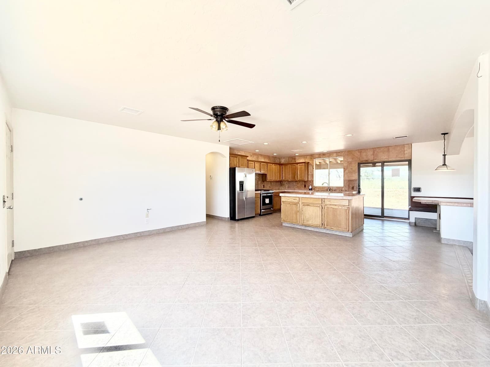 7024 E Valley Drive, Sierra Vista, AZ 85650 — photo 11 of 41