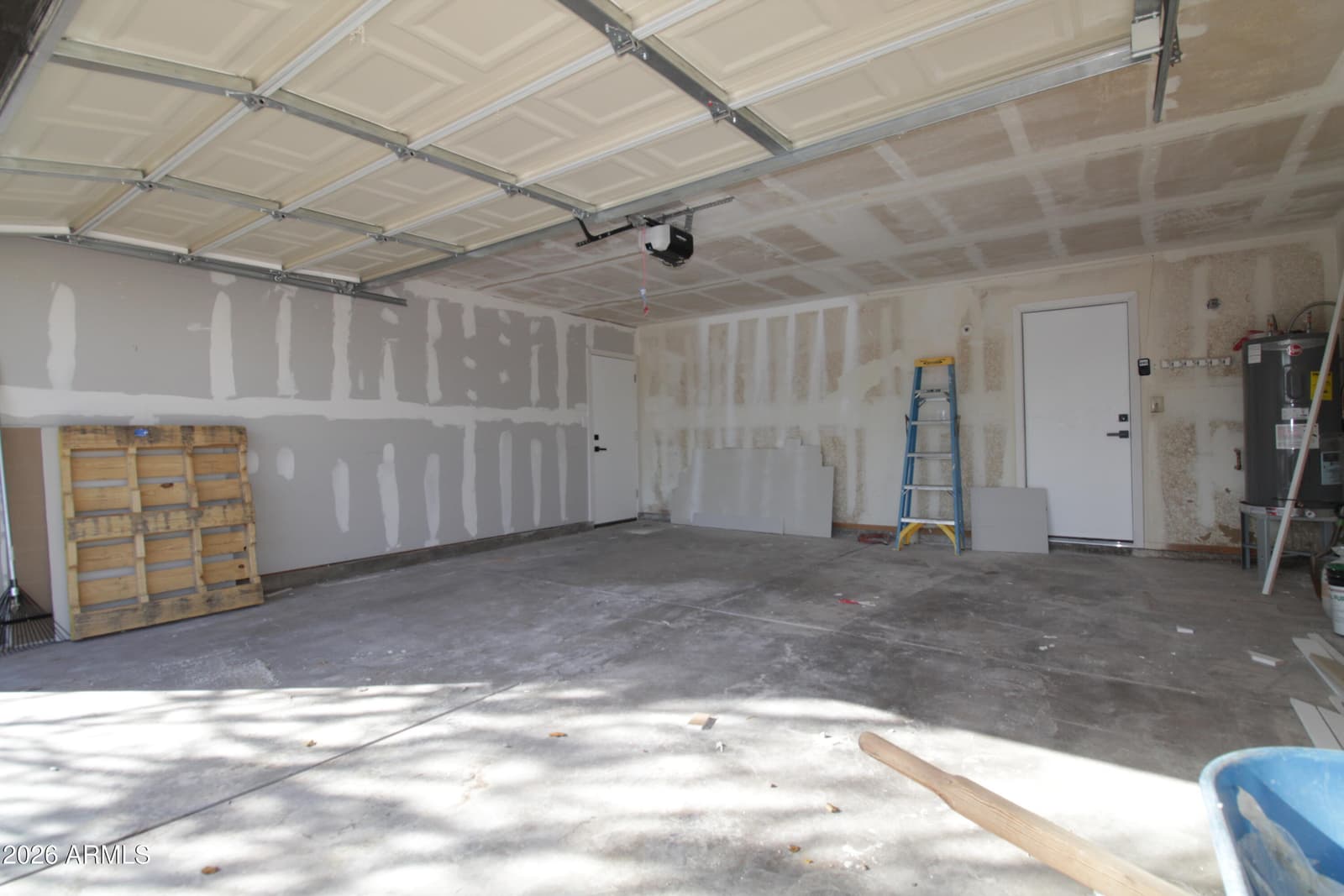 4302 E Jicarilla Street, Phoenix, AZ 85044 — photo 3 of 25