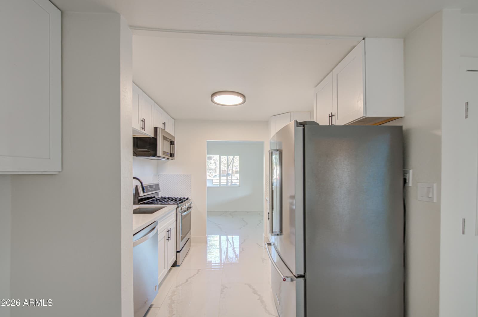 1648 N 38th Drive, Phoenix, AZ 85009 — photo 11 of 37