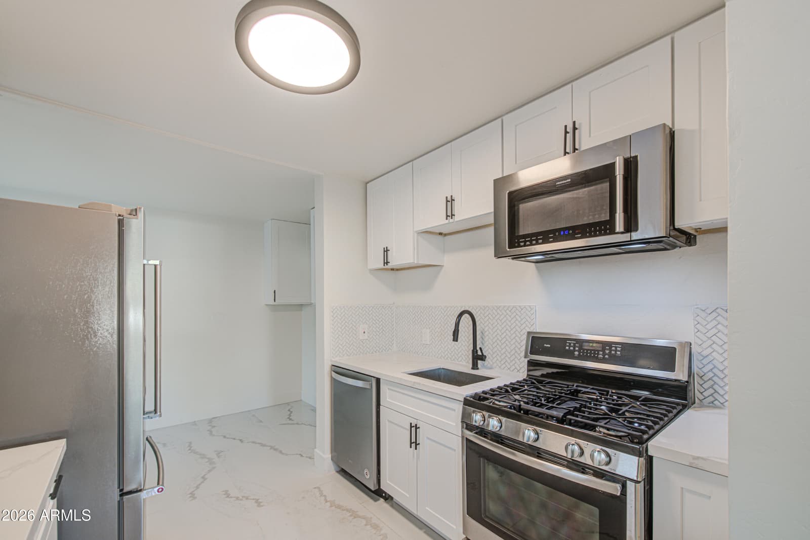 1648 N 38th Drive, Phoenix, AZ 85009 — photo 15 of 37