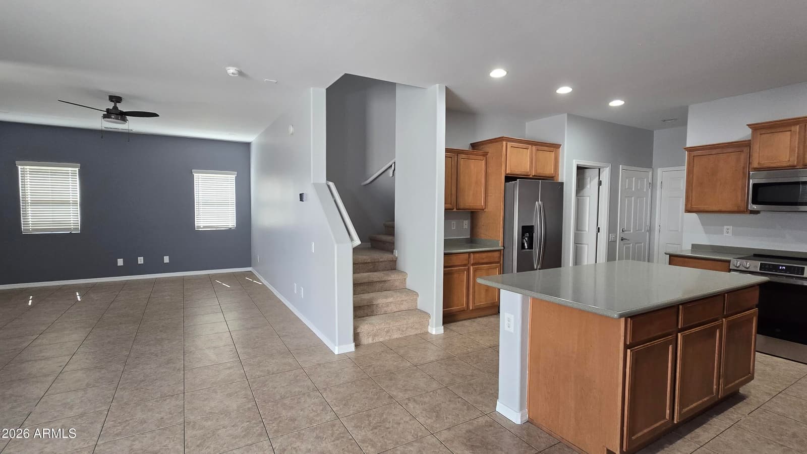 16027 N 19th Drive, Phoenix, AZ 85023 — photo 4 of 11