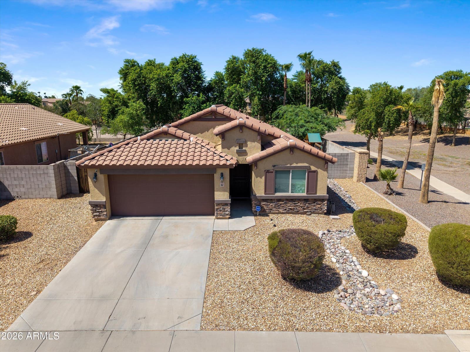 1867 N Vista Lane, Casa Grande, AZ 85122 — photo 1 of 29