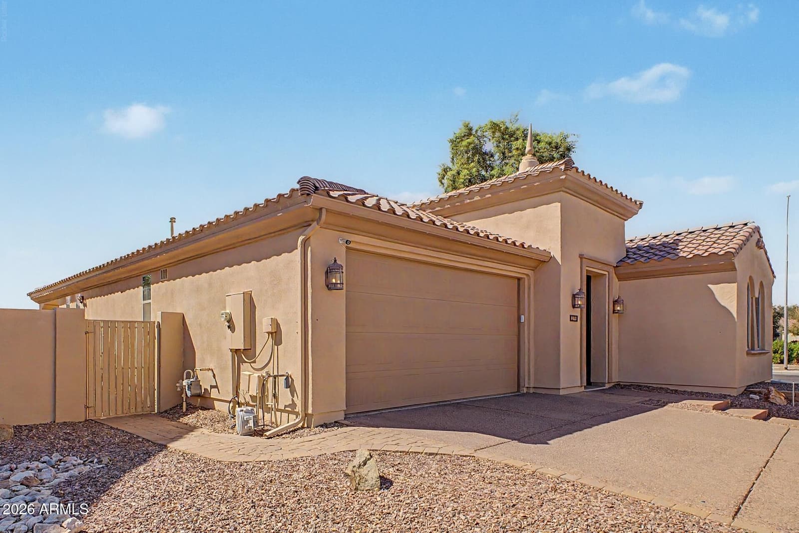 295 W Lantana Place, Chandler, AZ 85248 — photo 3 of 35