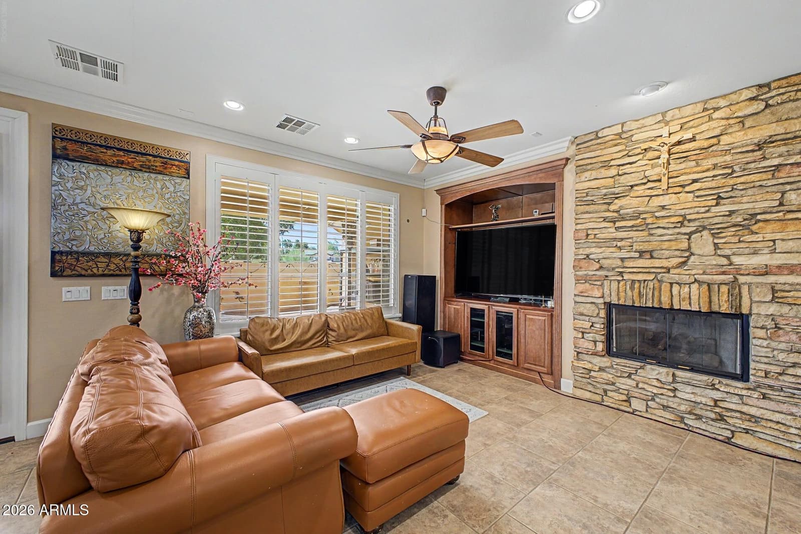 295 W Lantana Place, Chandler, AZ 85248 — photo 9 of 35