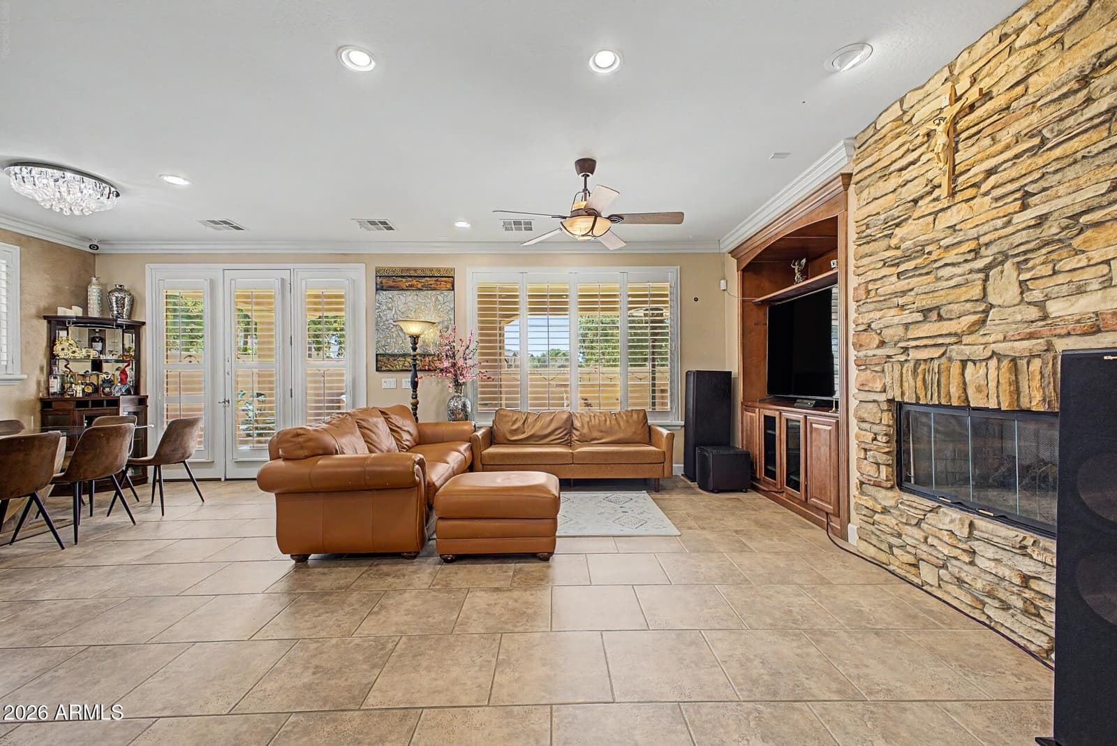 295 W Lantana Place, Chandler, AZ 85248 — photo 10 of 35