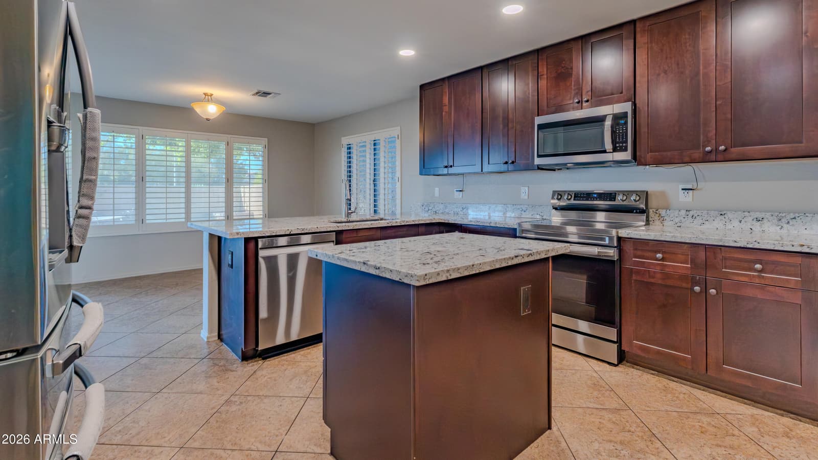6919 W Via Del Sol Drive, Glendale, AZ 85310 — photo 15 of 32