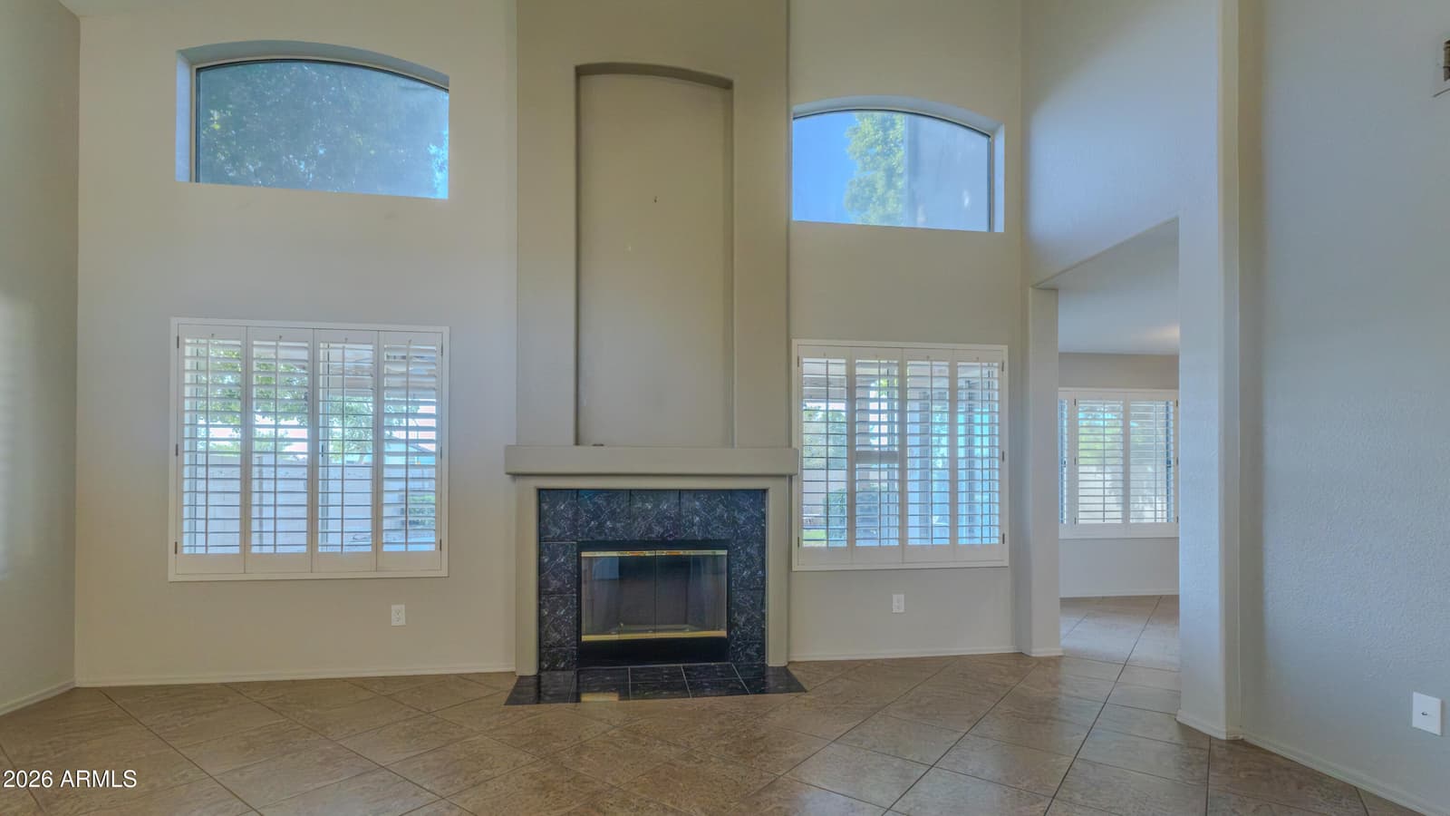 6919 W Via Del Sol Drive, Glendale, AZ 85310 — photo 8 of 32
