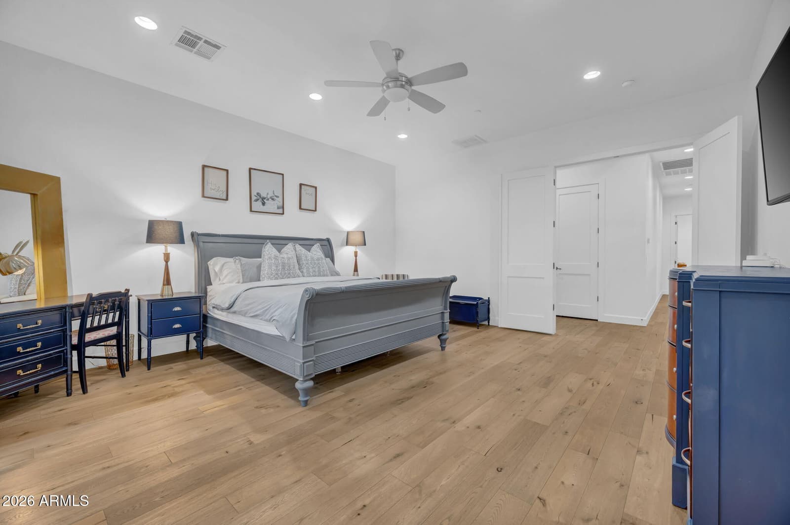 8032 E Del Laton Drive, Scottsdale, AZ 85258 — photo 10 of 38