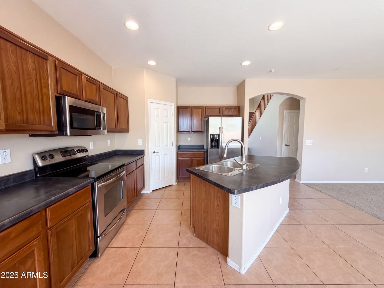 671 W Green Tree Drive, San Tan Valley, AZ 85143 — photo 8 of 19
