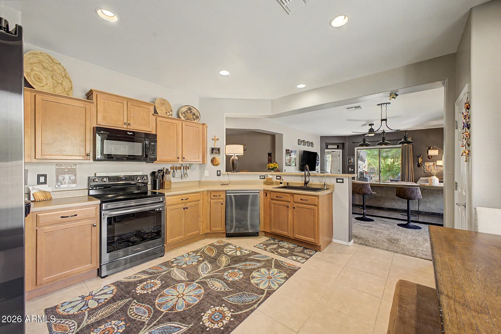 2504 N Hudson Drive, Florence, AZ 85132 — photo 14 of 35