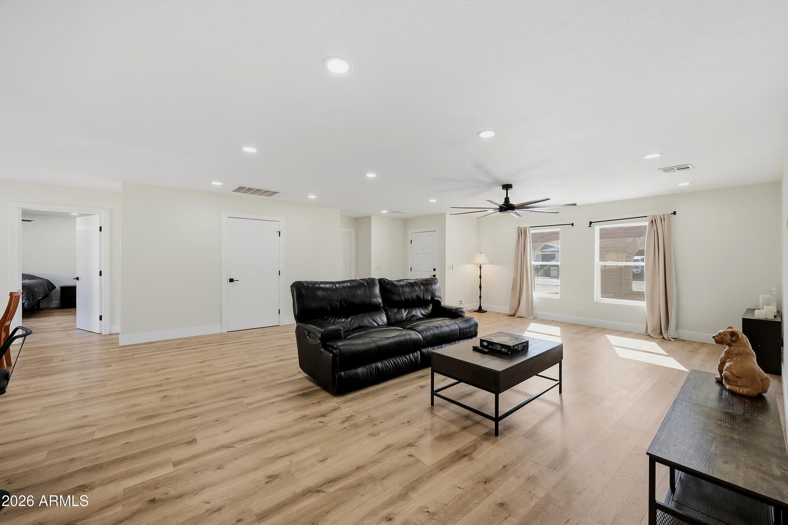 6607 S Mitchell Drive, Tempe, AZ 85283 — photo 5 of 29