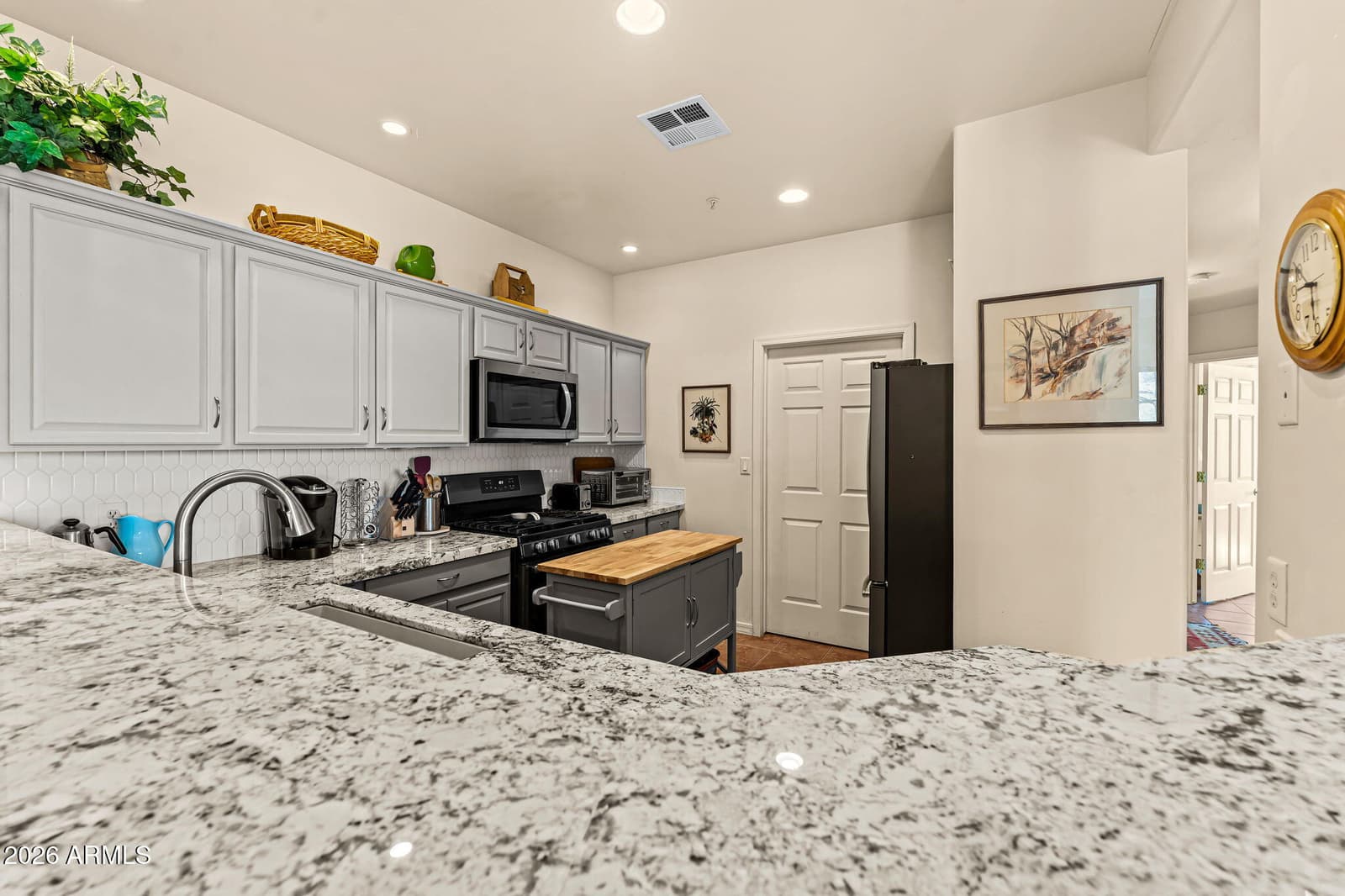 40 Northridge Circle, Wickenburg, AZ 85390 — photo 8 of 45