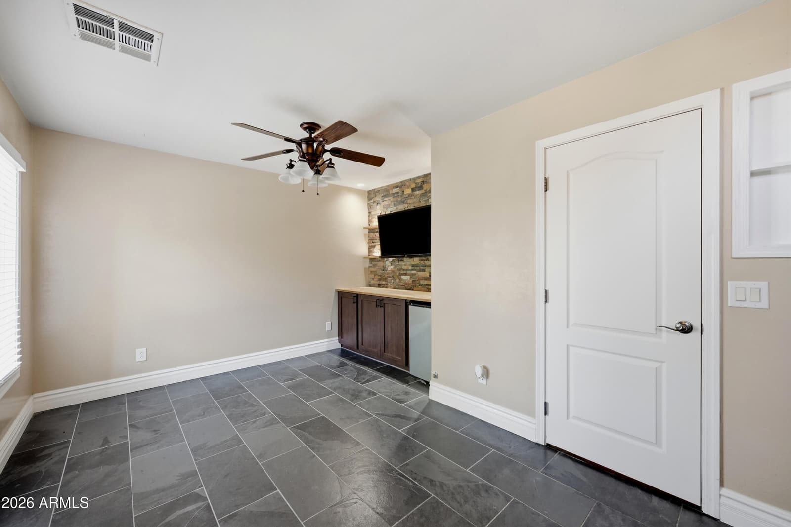 5612 S 21st Place, Phoenix, AZ 85040 — photo 13 of 29
