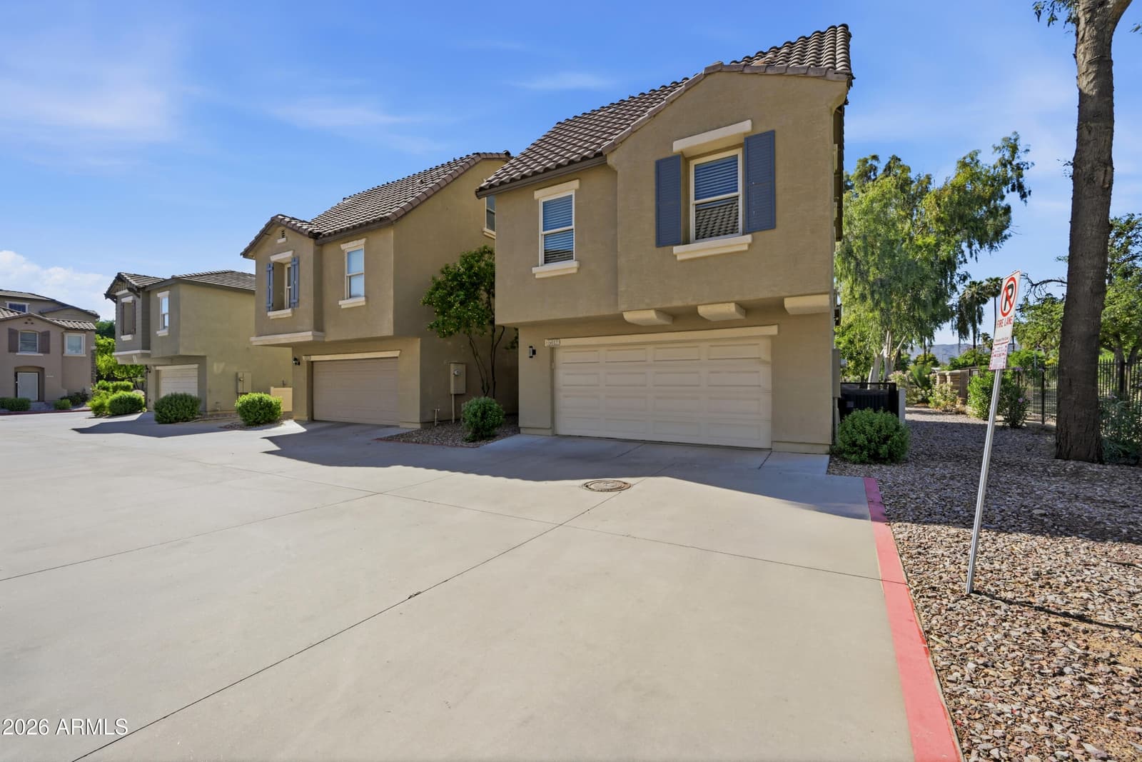 5612 S 21st Place, Phoenix, AZ 85040 — photo 4 of 29