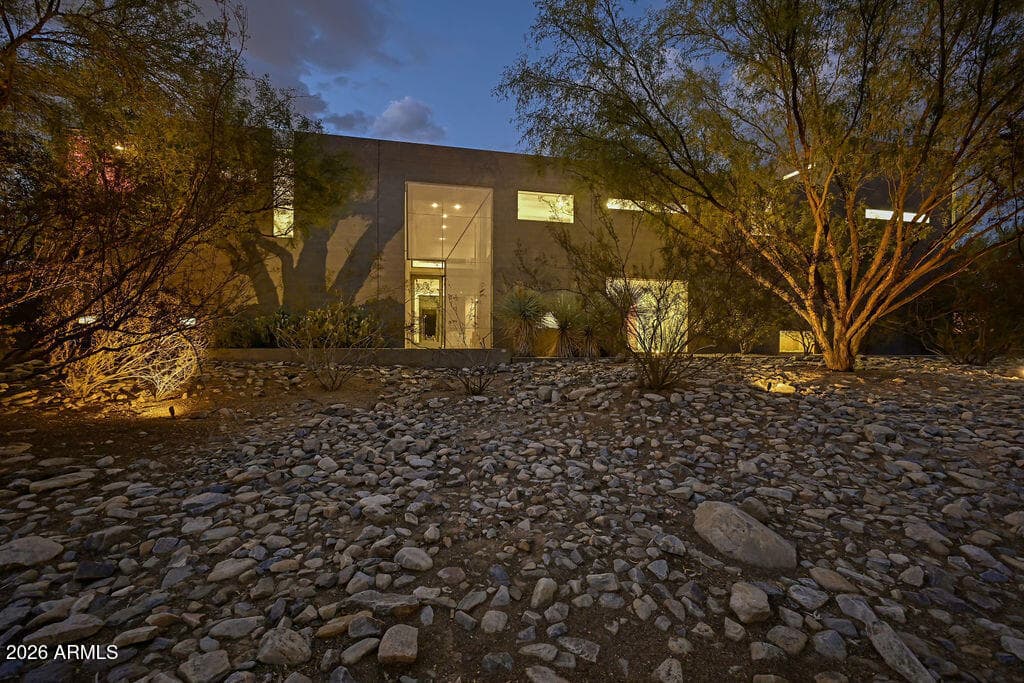 10010 E Jenan Drive, Scottsdale, AZ 85260 — photo 3 of 45