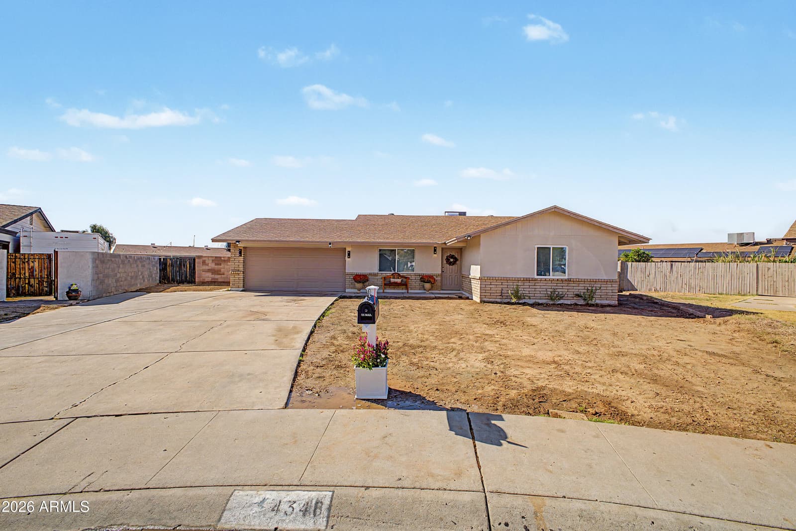 4348 N 80th Drive, Phoenix, AZ 85033 — photo 4 of 39