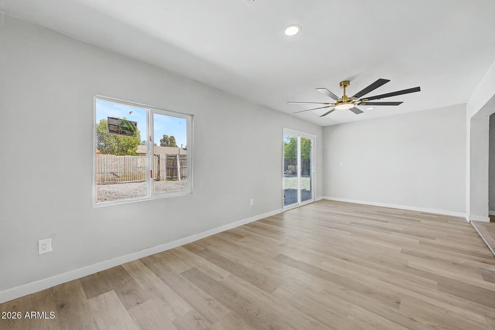 3406 W Glenrosa Avenue, Phoenix, AZ 85017 — photo 7 of 32