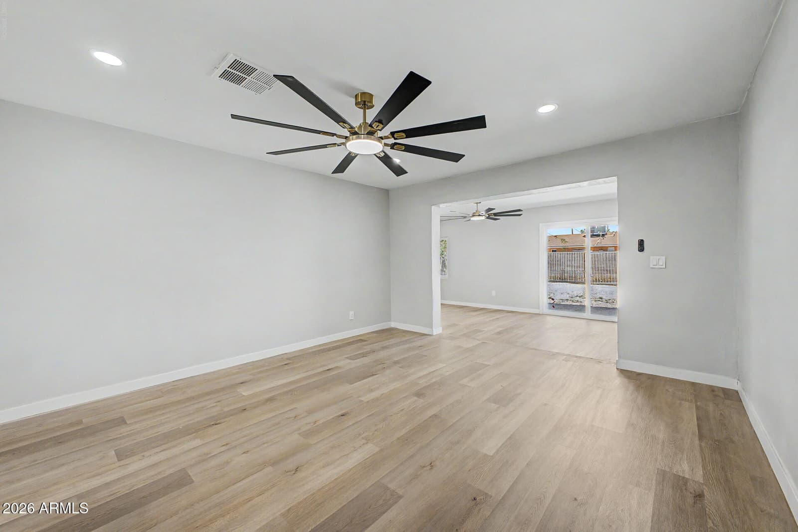 3406 W Glenrosa Avenue, Phoenix, AZ 85017 — photo 11 of 32
