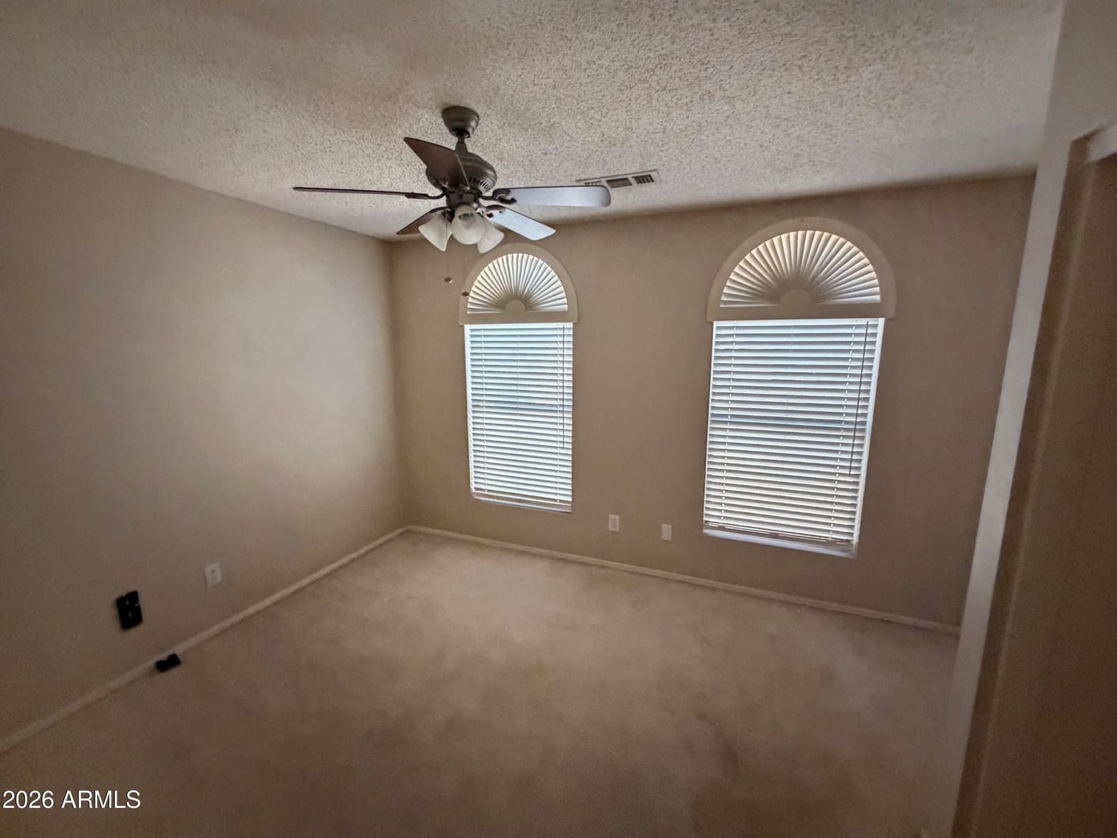 6877 S Oakmont Drive, Chandler, AZ 85249 — photo 8 of 11