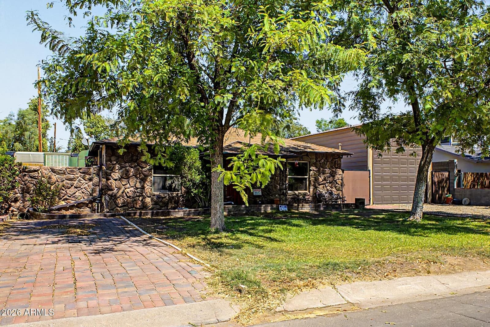 2216 W Augusta Avenue, Phoenix, AZ 85021 — photo 4 of 43