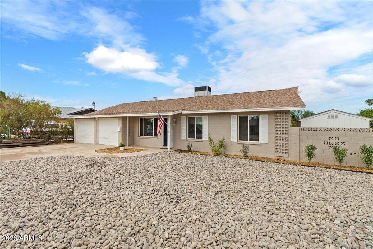 2612 S Juniper Street, Tempe, AZ 85282 — photo 3 of 33