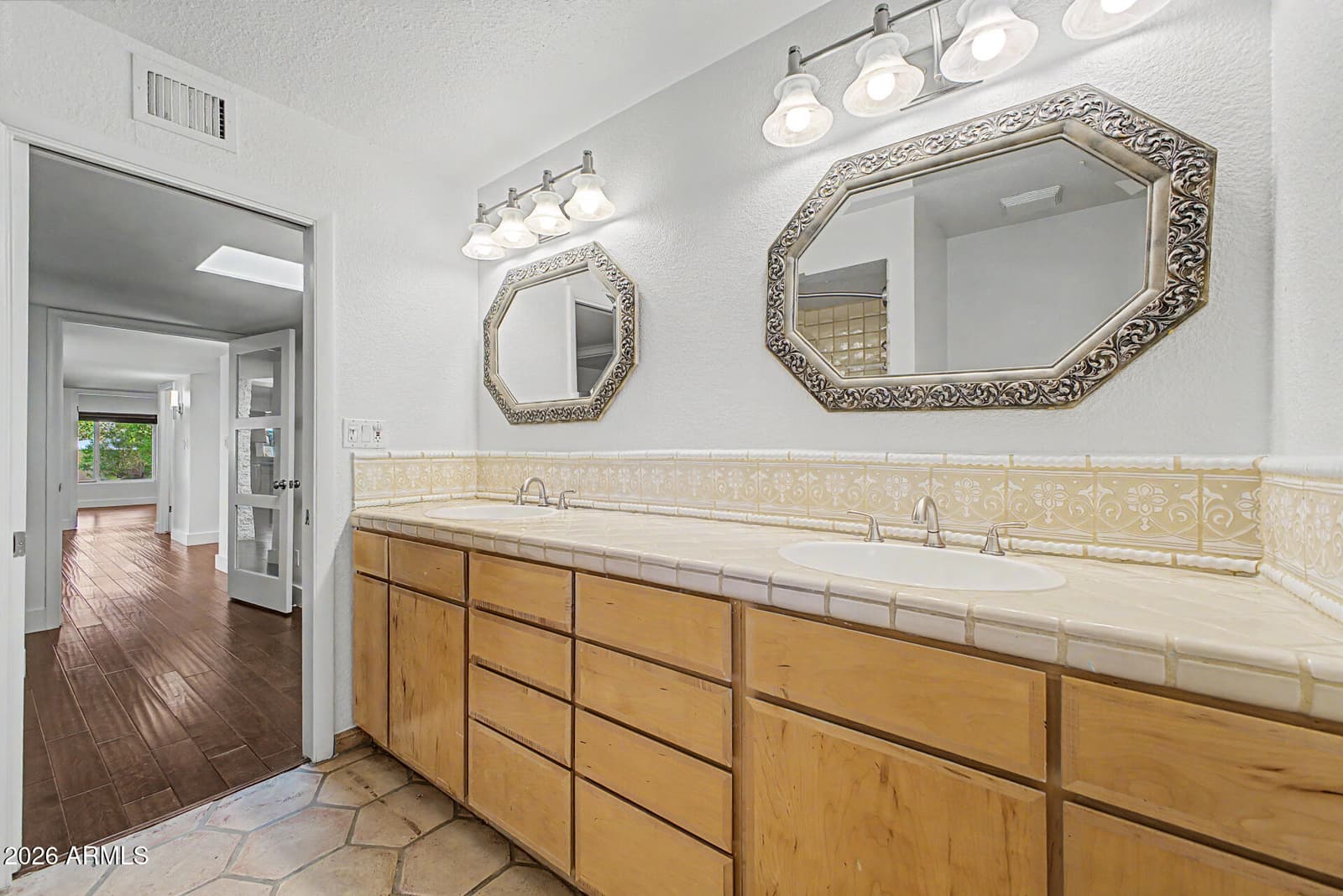 8547 N Woodland Court, Scottsdale, AZ 85258 — photo 39 of 63