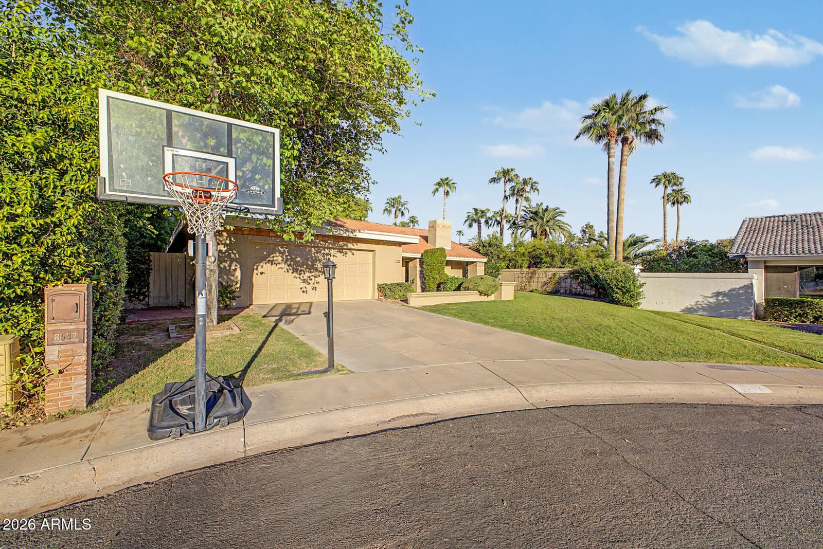 8547 N Woodland Court, Scottsdale, AZ 85258 — photo 4 of 63