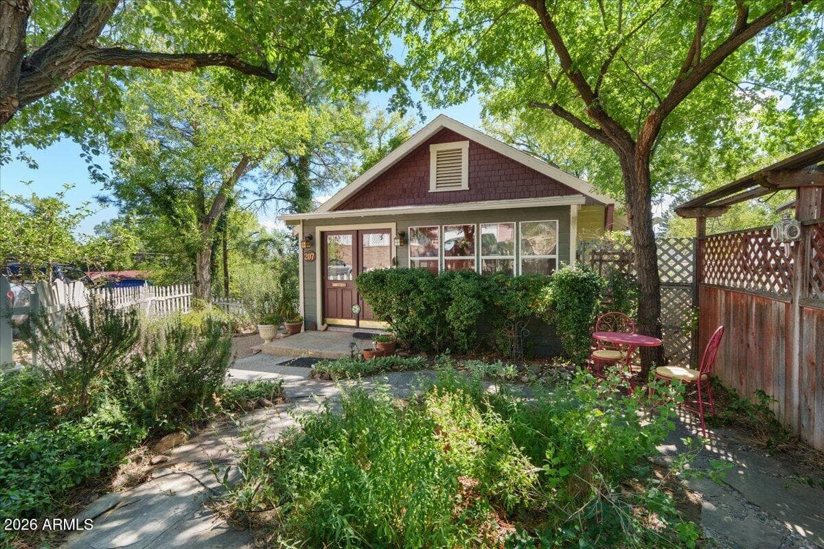 207 Congress Avenue, Prescott, AZ 86303 — photo 2 of 23